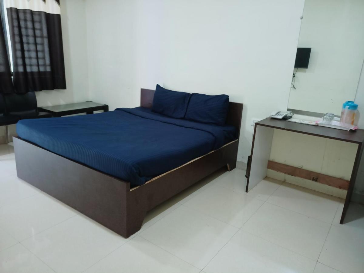 Nisarg Resort Jabalpur Extérieur photo