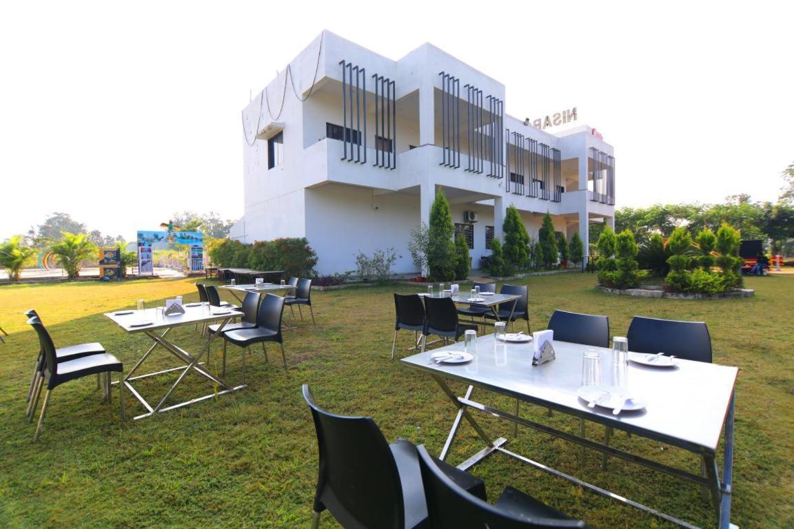 Nisarg Resort Jabalpur Extérieur photo
